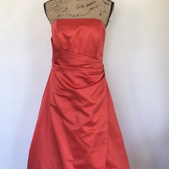 David’s Bridal bridesmaids dress size 10 - Picture 2 of 7